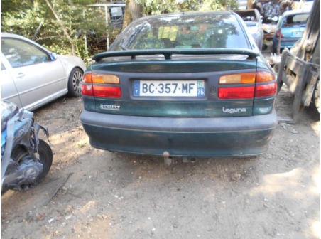 Vehicule-RENAULT-LAGUNA-I-PHASE-2-2-2-1998-70d07bc8977e7680858939d3fc43ae2f017831a5f6348ebd02a241501686ea97.JPG