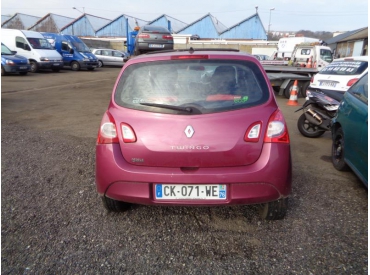 Vehicule-RENAULT-TWINGO-II-Summertime-1-1-2012-3810d2f30a1336f75b0798477c2c7a32bcf38bae394021472b84280e49a0fc96.JPG