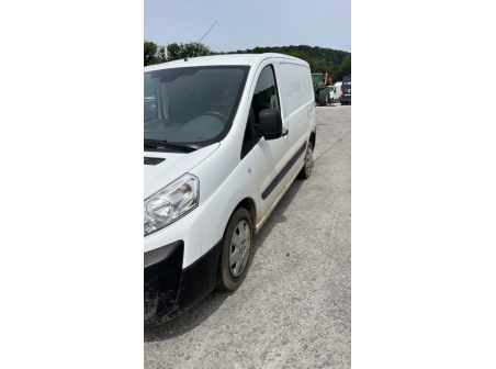 Vehicule-CITROEN-JUMPY%202-2014-d7f1dadb044c385173b4b5befc5457f753b374a01cbd22a9fa3554ce7f52614c_o.jpg