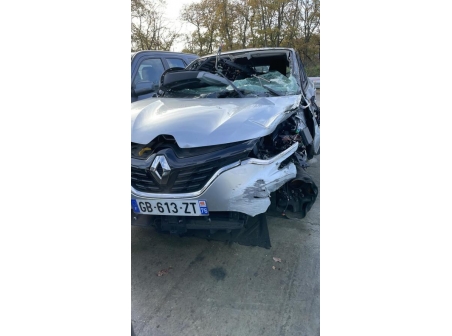 Vehicule-RENAULT-CAPTUR-2-2021-bebd048c6a5f1c17e624e85be8c68b305d363c0c46271d9c285b93a54e56c385_mtn.jpg