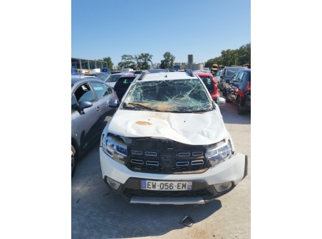 Vehicule-DACIA-SANDERO%202%20PHASE%202-2018-a880cb9174492a8eabd0d7b98c002ed87aea43645f7f397689ee89a9bf1ec050_o.jpg