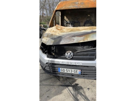 Vehicule-VOLKSWAGEN-CRAFTER-2-2023-54c46c7cf1e3b454b4ce1eac66bd82ef77b2a452aa6d8ec6fc243c2edc37bbd7_mtn.jpg