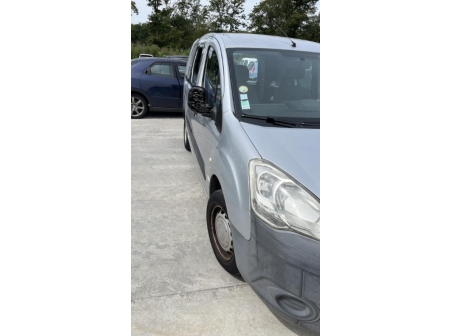 Vehicule-CITROEN-BERLINGO%202%20PHASE%201-2009-922a998ab3c8fa5f07a622cfb12a4f28d93d7e552704098b2bf35d5fb1f9e9a8_m.jpg