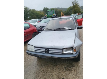 Vehicule-PEUGEOT-205%20PHASE%202-1995-275a7cf97ed7bfc027c5eb181d7fe9f1a16f712c5158f03c94f180562ee4037a_m.jpg