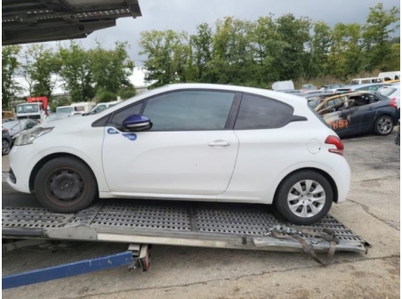 Vehicule-PEUGEOT-208%201%20PHASE%202-2017-9a637ac8b5a98da9025abe11da1fa268d1fe49c657e76ba5cffa50e117118e10_m.jpg