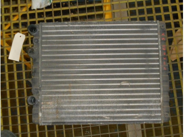 Piece-Radiateur-eau--7284a7199344e7a4236d1a761cda18c63228621c3da81d2ab0d73b0cb7735c79.JPG