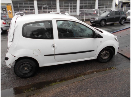 Vehicule-RENAULT-TWINGO-II-PHASE-1-1-5-2009-d9c98b6055988eac3cf4548a32831708f0d5bdf20459a21353ffbf8b3486abd6.JPG