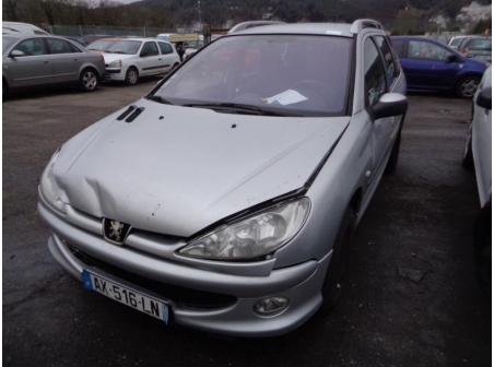 Vehicule-PEUGEOT-206-SW-1-4-2006-f794097ef5ce52120173a821424f20ab9926af8f6aed46594f1e860c81a3241f.JPG