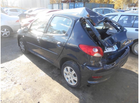 Vehicule-PEUGEOT-206-Access-1-4-2009-99c6ea046685417b5062650cb38d87e6c84facb591e1e00e9d52c0765d89827d.JPG