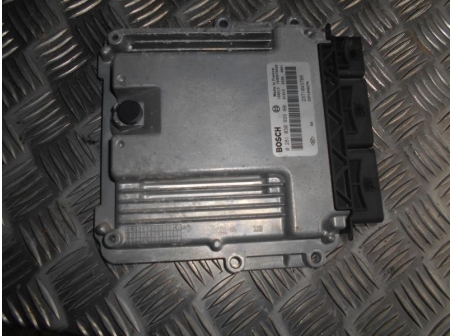 Piece-Calculateur-moteur-RENAULT-KANGOO-Diesel-77eed6fba41acce3b653733ad3f97d5acddce588a5be4922f5ccc6b81d8c019c.JPG