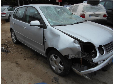 Vehicule-VOLKSWAGEN-POLO-V-(9N1)-POLO-V-9N1-.-1-2-2004-f270e5276deddfaffe638c113ae9c75dd99c924b752b7107713f267c82d1260a.JPG