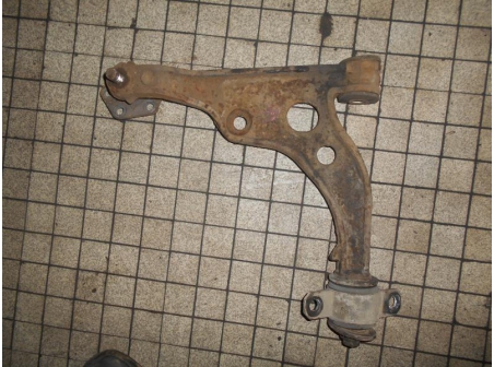 Piece-Triangle-avant-gauche-PEUGEOT-BOXER-FOURGON-TOLE-Diesel-ce739cd7e29da57a35af24cc5ab44a2e8ce1e47c7f5d9a2532b43c541930101d.JPG