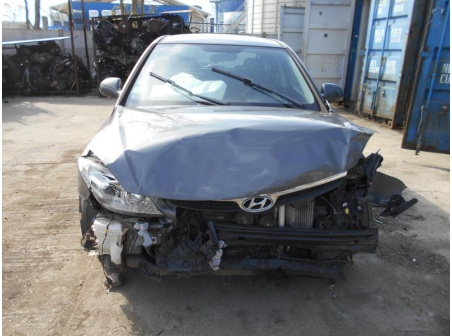 Vehicule-HYUNDAI-i30-1-6-2008-62ffc9675d225cb8f12b8effe6e3aec3f90f531930af479d85ab79e236da9bbd.JPG